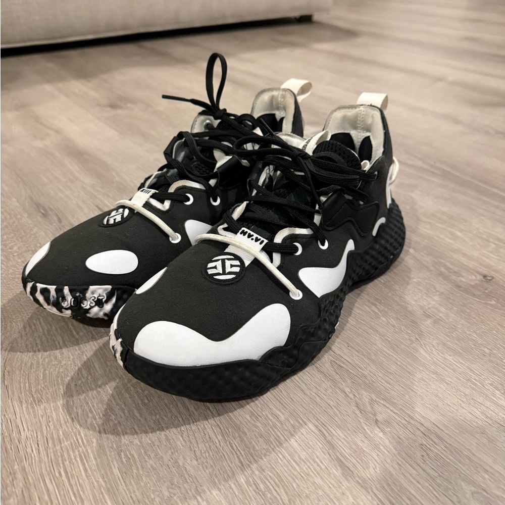 Black and White Nike Harden Volume 8 size 7